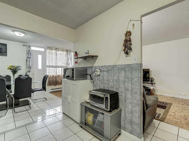 308 - 49 Silverstone Dr, Condo with 3 bedrooms, 2 bathrooms and 1 parking in Toronto ON | Image 9