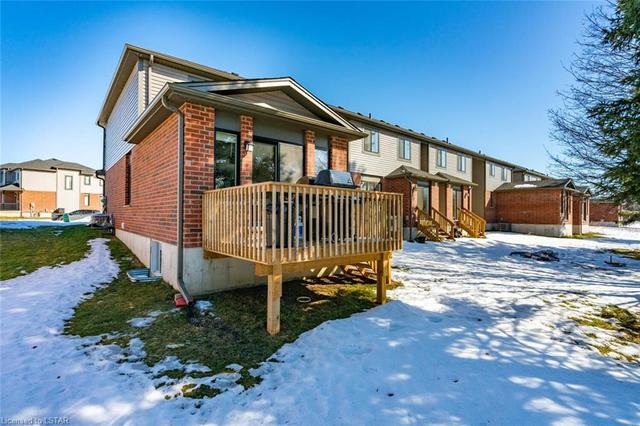 1291 Michael Circle, House attached with 3 bedrooms, 2 bathrooms and 4 parking in London ON | Image 21