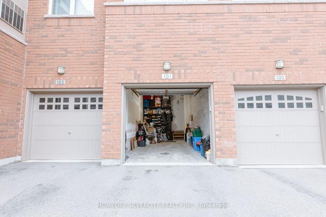 208 - 269 Georgian Dr, Townhouse with 2 bedrooms, 2 bathrooms and 2 parking in Oakville ON | Image 20