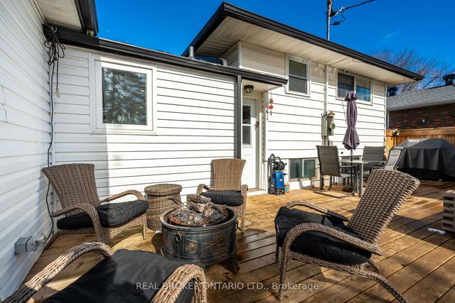 587 Wilene Dr, House detached with 3 bedrooms, 2 bathrooms and 2 parking in Burlington ON | Image 25