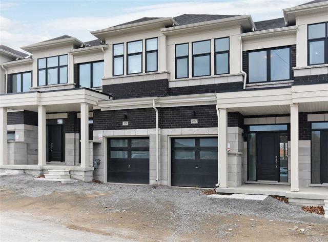 250 Okanagan Pt, House attached with 3 bedrooms, 3 bathrooms and 2 parking in Oshawa ON | Image 12
