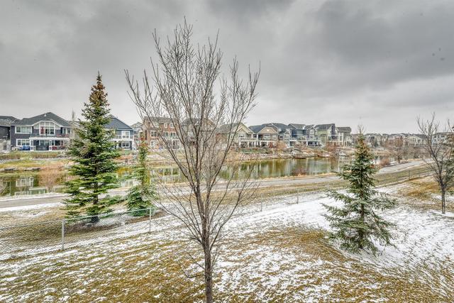 218 Bayside Point Sw, Home with 3 bedrooms, 2 bathrooms and 2 parking in Airdrie AB | Image 35