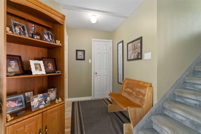 99 Downing Cres, House detached with 3 bedrooms, 2 bathrooms and 3 parking in Barrie ON | Image 12