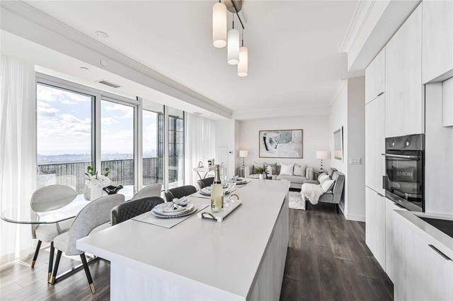 5708 - 8 Eglinton Ave E, Condo with 2 bedrooms, 2 bathrooms and 1 parking in Toronto ON | Image 7