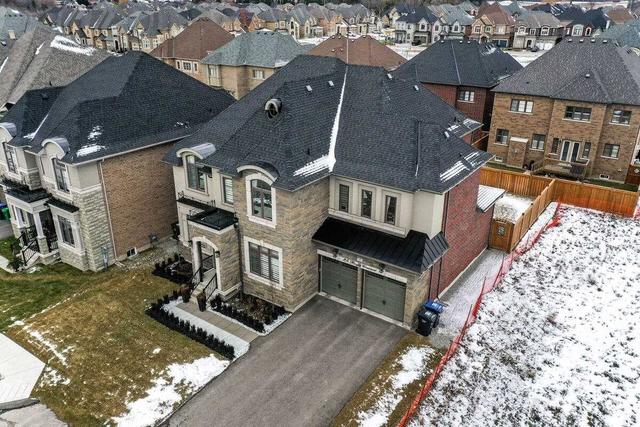 25 Boyce Cres, House detached with 5 bedrooms, 5 bathrooms and 9 parking in Brampton ON | Image 36