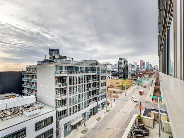 711 - 630 Queen St E, Condo with 1 bedrooms, 1 bathrooms and 1 parking in Toronto ON | Image 9