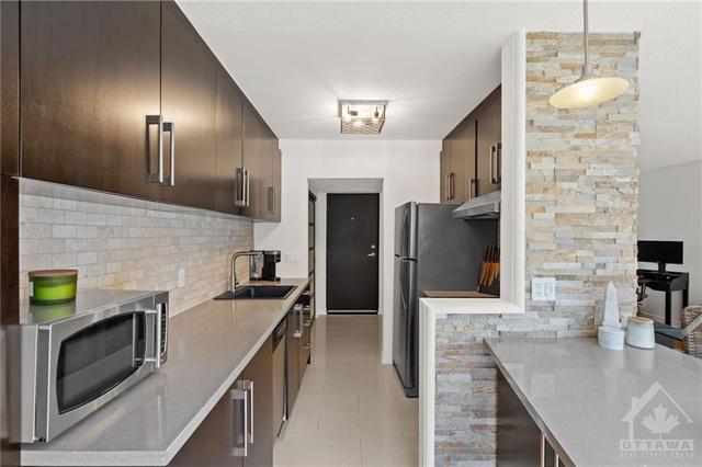 114 - 12 Corkstown Road, Condo with 2 bedrooms, 1 bathrooms and 2 parking in Ottawa ON | Image 7