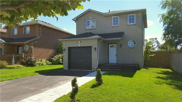 81 Srigley St, House detached with 3 bedrooms, 2 bathrooms and 2 parking in Barrie ON | Image 1