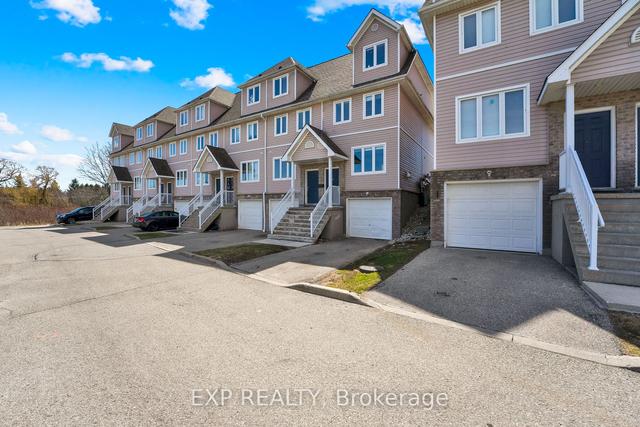 10 - 601 Columbia Forest Blvd, Townhouse with 4 bedrooms, 3 bathrooms and 2 parking in Waterloo ON | Image 23