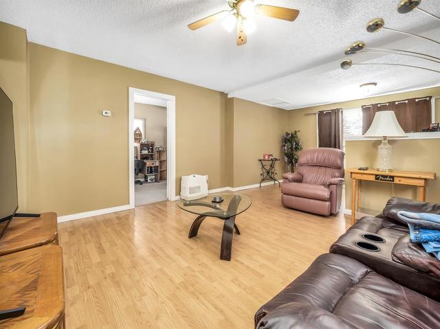 2217 17 Street, House detached with 2 bedrooms, 1 bathrooms and 4 parking in Lethbridge County AB | Image 8