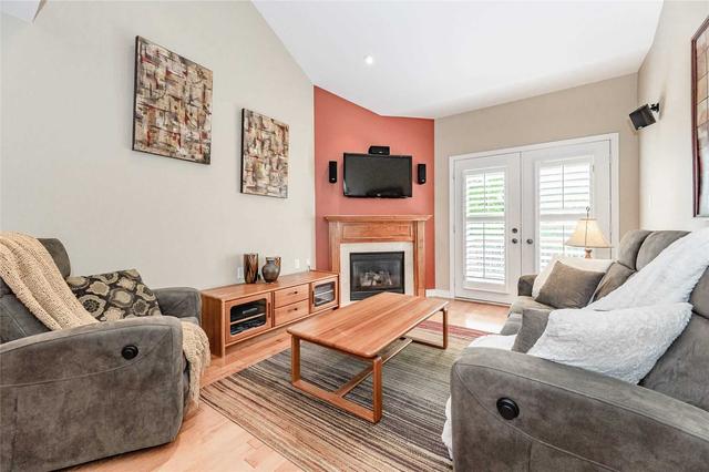 80 Oakhampton Tr, Townhouse with 3 bedrooms, 3 bathrooms and 2 parking in Hamilton ON | Image 6