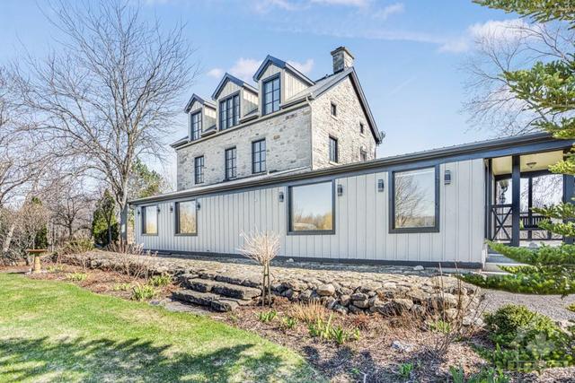 2926 Cassburn Road, House detached with 5 bedrooms, 4 bathrooms and 16 parking in Champlain ON | Image 20