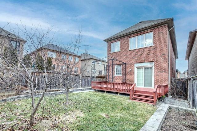 404 Lady Nadia Dr E, House detached with 3 bedrooms, 4 bathrooms and 2 parking in Vaughan ON | Image 32