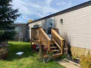 4903 46 Street, House detached with 3 bedrooms, 2 bathrooms and null parking in Wainwright No. 61 AB | Image 3