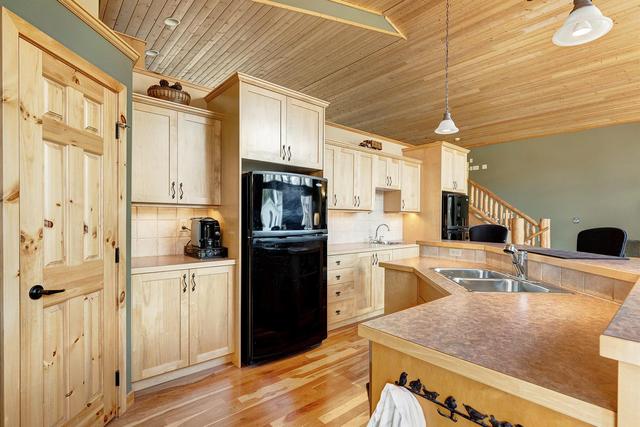 163 Cougar Point Road, House detached with 4 bedrooms, 2 bathrooms and 4 parking in Kananaskis AB | Image 1