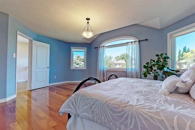 129 Beverley Glen Blvd, House detached with 4 bedrooms, 4 bathrooms and 5 parking in Vaughan ON | Image 20