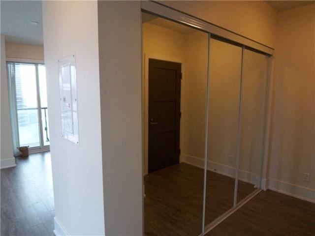 3205 - 300 Front St W, Condo with 1 bedrooms, 1 bathrooms and null parking in Toronto ON | Image 15