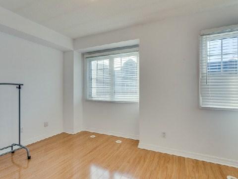 33 - 6 Wellesley Pl, House attached with 2 bedrooms, 3 bathrooms and 1 parking in Toronto ON | Image 15