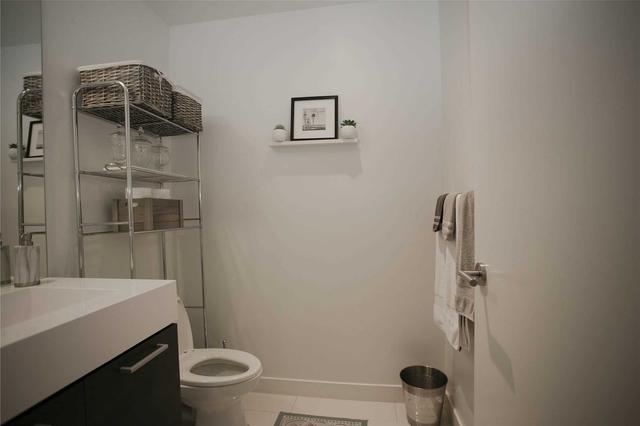 633 - 90 Broadview Ave, Condo with 1 bedrooms, 2 bathrooms and 1 parking in Toronto ON | Image 8