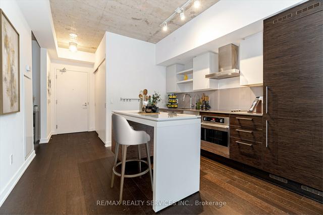 1114 - 1030 King St W, Condo with 1 bedrooms, 1 bathrooms and 1 parking in Toronto ON | Image 3