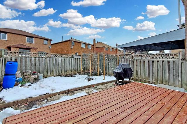 8 Timbers Circ, House detached with 4 bedrooms, 3 bathrooms and 5 parking in Markham ON | Image 32