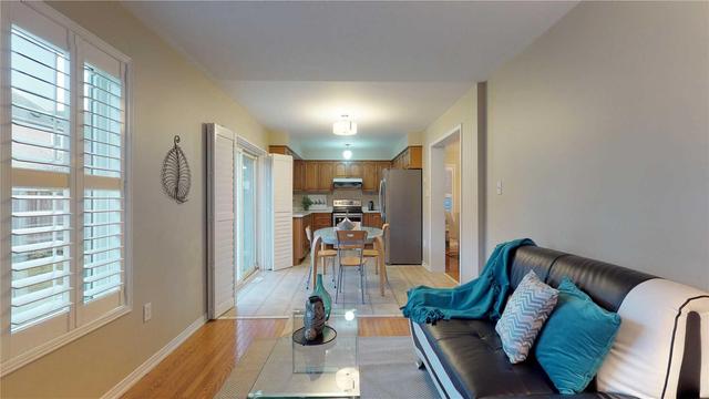 65 Ryder Cres, House detached with 4 bedrooms, 3 bathrooms and 4 parking in Ajax ON | Image 8