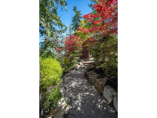 285 Kootenay Lake Road, House detached with 3 bedrooms, 4 bathrooms and 2 parking in Central Kootenay E BC | Image 72