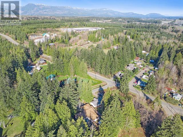 3406 Kentwood Rd, House detached with 3 bedrooms, 2 bathrooms and 4 parking in Comox Valley A BC | Image 40