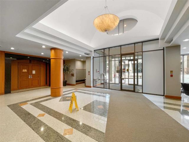 209 - 256 Doris Ave, Condo with 2 bedrooms, 2 bathrooms and 1 parking in Toronto ON | Image 15
