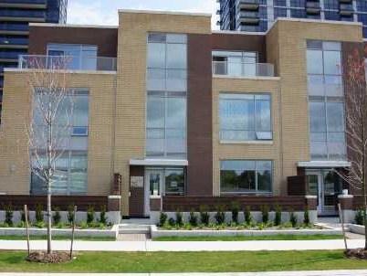 th2 - 25 Singer Crt, Townhouse with 3 bedrooms, 3 bathrooms and 1 parking in Toronto ON | Image 2