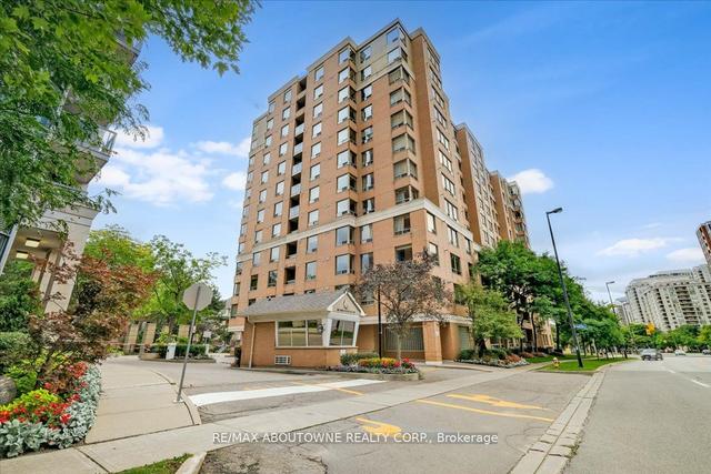 602 - 88 Grandview Way, Condo with 1 bedrooms, 1 bathrooms and 1 parking in Toronto ON | Image 2