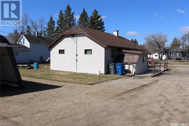 309 Main Street, House detached with 3 bedrooms, 2 bathrooms and null parking in Maryfield SK | Image 34