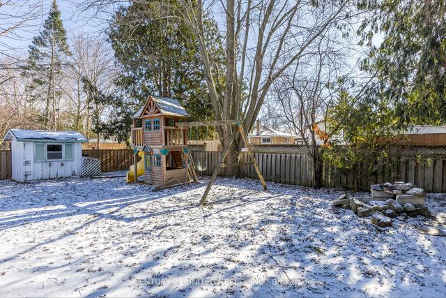 227 Lee St, House detached with 3 bedrooms, 2 bathrooms and 4 parking in Peterborough ON | Image 33
