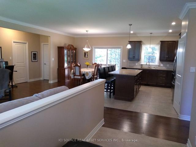 10409 Shaw Rd, House detached with 3 bedrooms, 3 bathrooms and 10 parking in North Dundas ON | Image 12