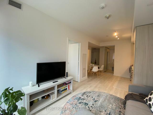s448 - 35 Rolling Mills Rd, Condo with 2 bedrooms, 1 bathrooms and 1 parking in Toronto ON | Image 11