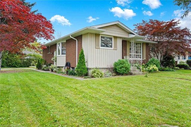 5 Little Forks Sq, House detached with 3 bedrooms, 2 bathrooms and 4 parking in St. Catharines ON | Image 29