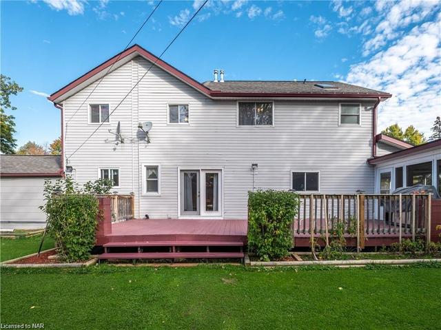 3205 Poplar Avenue, House detached with 4 bedrooms, 2 bathrooms and 12 parking in Fort Erie ON | Image 8