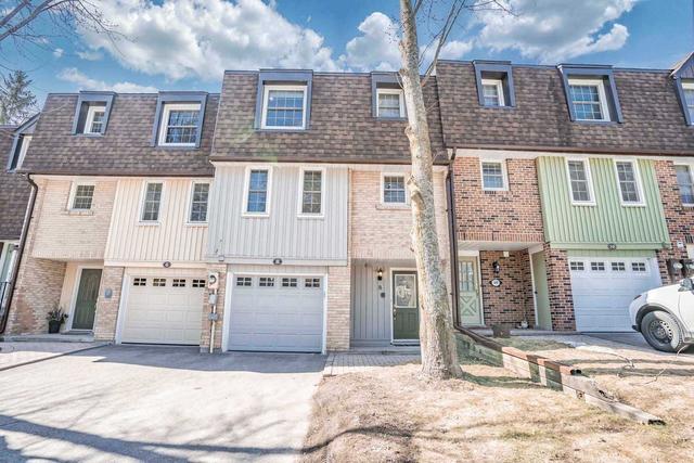 8 Bramble Way, Townhouse with 3 bedrooms, 3 bathrooms and 2 parking in Markham ON | Image 1