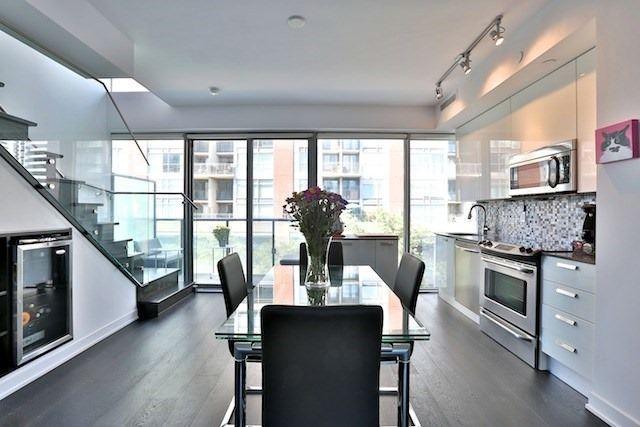 Th 409 - 1815 Yonge St, Condo with 2 bedrooms, 2 bathrooms and 1 parking in Toronto ON | Image 5