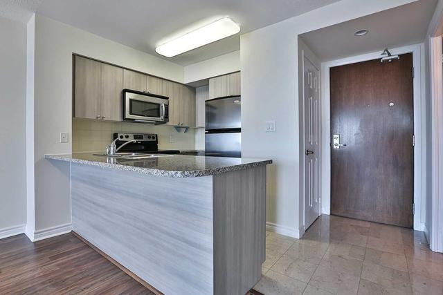 1602 - 35 Hollywood Ave, Condo with 1 bedrooms, 1 bathrooms and 1 parking in Toronto ON | Image 15