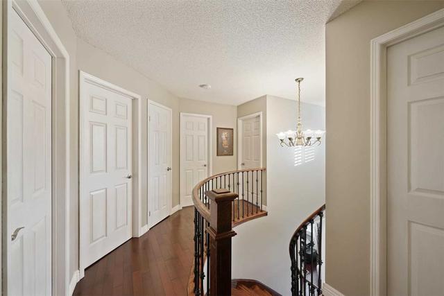 26 Blackwell Pl, House detached with 4 bedrooms, 4 bathrooms and 8 parking in Brampton ON | Image 18