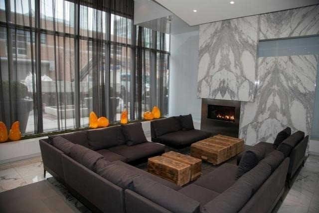1002 - 8 Charlotte St, Condo with 2 bedrooms, 2 bathrooms and 1 parking in Toronto ON | Image 2