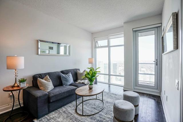 4401 - 2191 Yonge St, Condo with 1 bedrooms, 2 bathrooms and 1 parking in Toronto ON | Image 3
