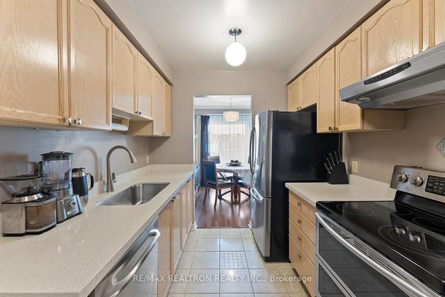 69 - 401 Sewells Rd, Townhouse with 3 bedrooms, 3 bathrooms and 2 parking in Toronto ON | Image 3