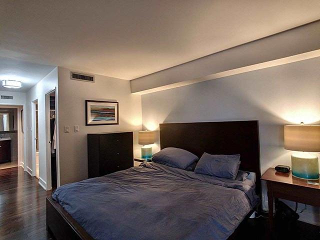 203 - 55 Wellesley St, Condo with 2 bedrooms, 2 bathrooms and 2 parking in Toronto ON | Image 5