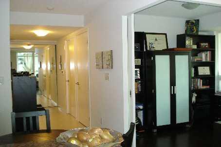 664 - 209 Fort York Blvd, Condo with 1 bedrooms, 1 bathrooms and 1 parking in Toronto ON | Image 6