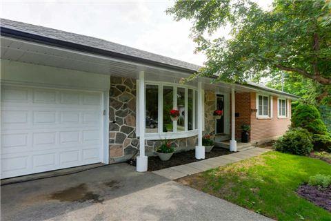 16 Willowgate Dr, House detached with 3 bedrooms, 2 bathrooms and 4 parking in Markham ON | Image 2