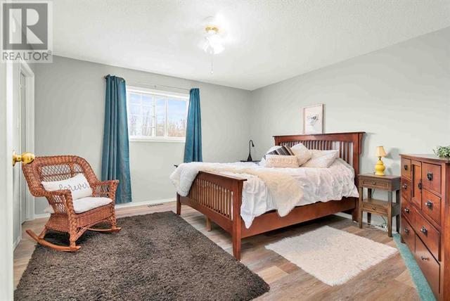 506, - 165 Southridge Drive Se, House attached with 3 bedrooms, 1 bathrooms and 2 parking in Medicine Hat AB | Image 21