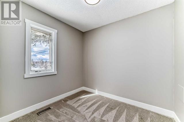 8021 24 Street Se, House detached with 2 bedrooms, 1 bathrooms and 4 parking in Calgary AB | Image 19