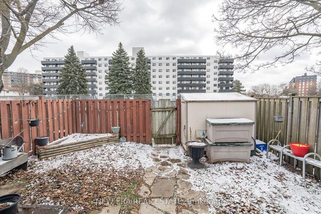 49 - 120 Nonquon Rd, Townhouse with 3 bedrooms, 1 bathrooms and 1 parking in Oshawa ON | Image 22